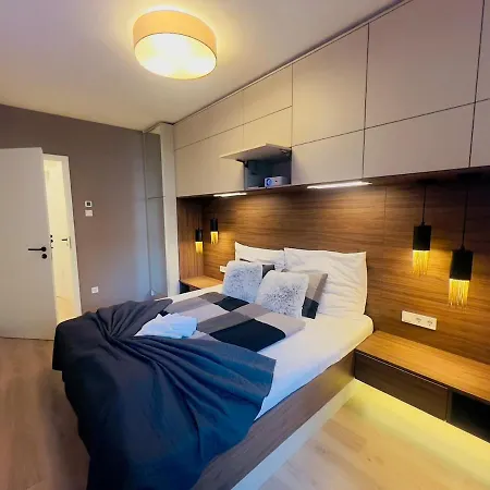 Karzo Lk 205 Free Garage Boedapest