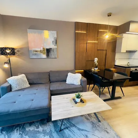 Karzo Lk 205 Free Garage Boedapest