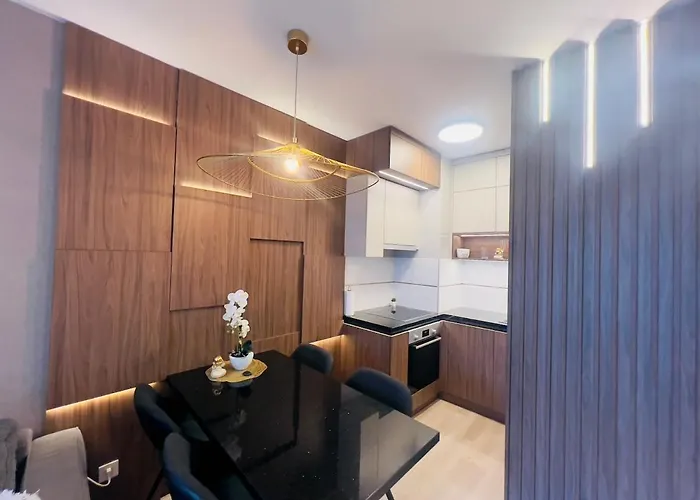 Karzo Lk 205 Free Garage Apartament