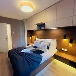 Karzo Lk 205 Free Garage Budapešť