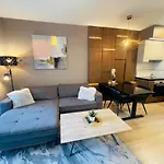 Karzo Lk 205 Free Garage Budapešť