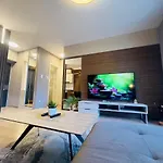 Karzo Lk 205 Free Garage Apartmán *